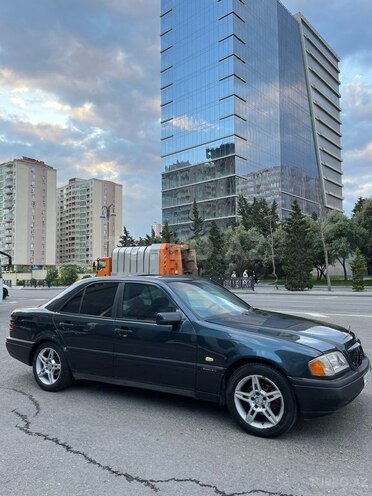 Mercedes C 200-6