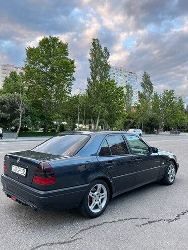 Mercedes C 200-4