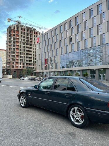 Mercedes C 200-3