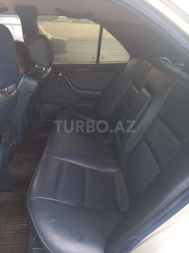 Mercedes C 220-9