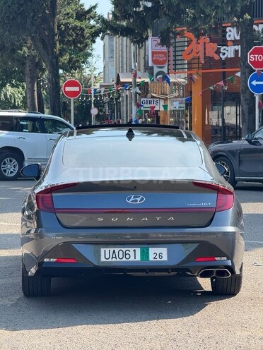 Hyundai Sonata-5