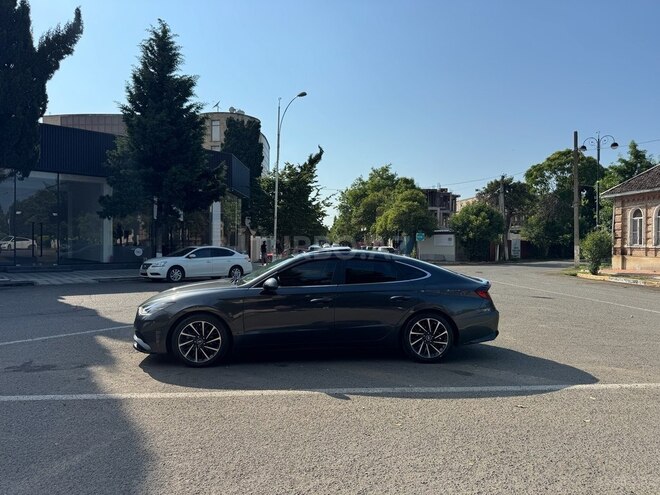 Hyundai Sonata-6