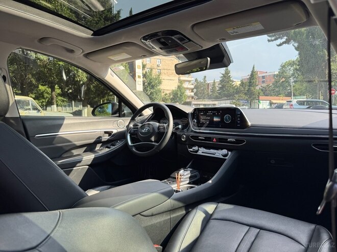 Hyundai Sonata-13