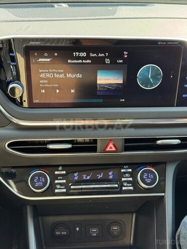 Hyundai Sonata-16