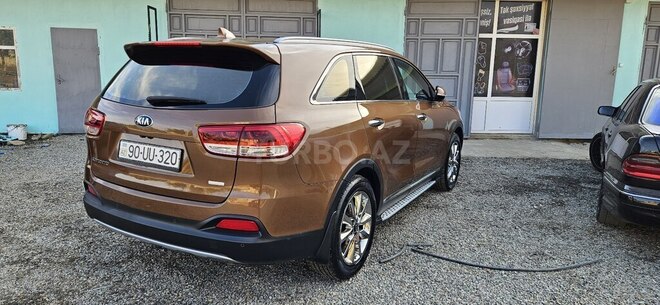 Kia Sorento-2