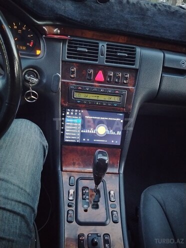 Mercedes E 220 1999, 445,000 km - 2.2 l - Şirvan