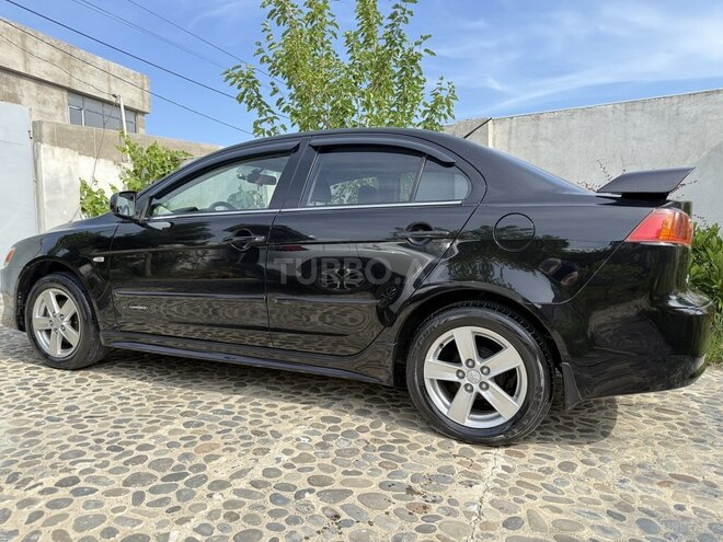 Mitsubishi Lancer-3