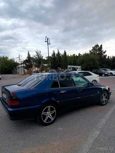 Mercedes C 200-4