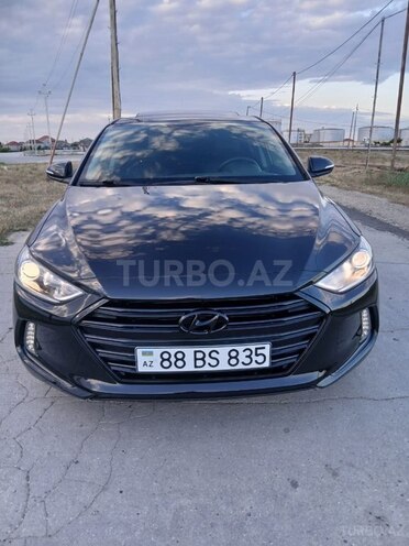 Hyundai Elantra-16