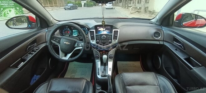 Chevrolet Cruze-12