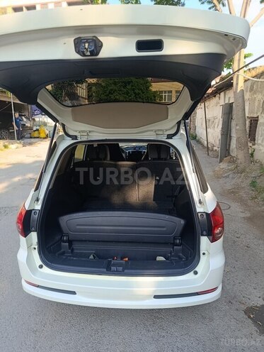 Nissan Wingroad-3