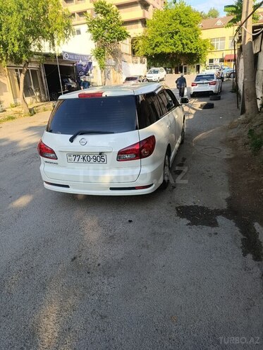 Nissan Wingroad-4