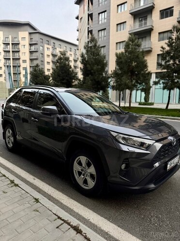 Toyota RAV4-7