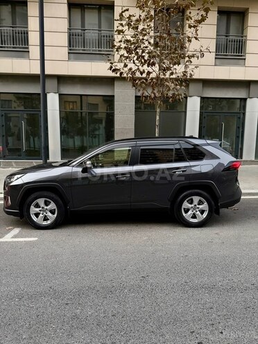 Toyota RAV4-4