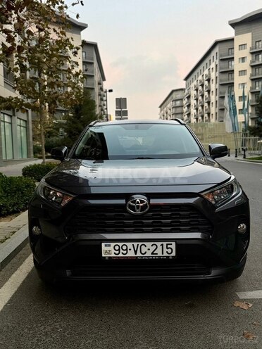 Toyota RAV4-1