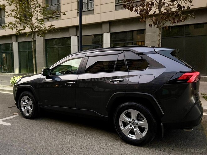 Toyota RAV4-3