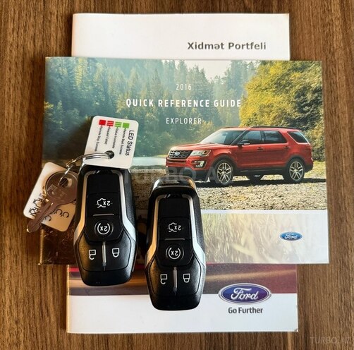 Ford Explorer-11
