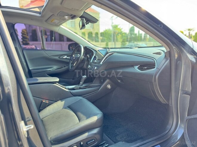 Chevrolet Malibu-9