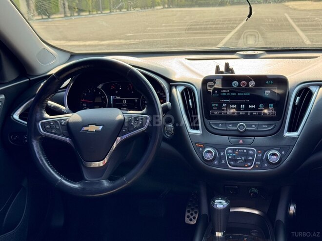 Chevrolet Malibu-12