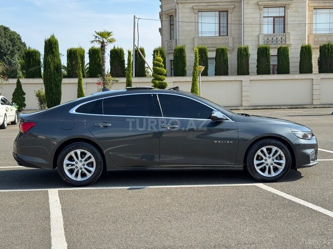 Chevrolet Malibu-8