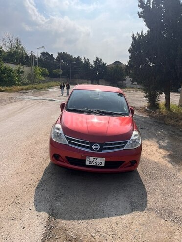 Nissan Tiida-1