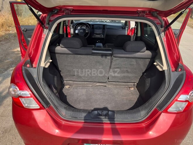 Nissan Tiida-10