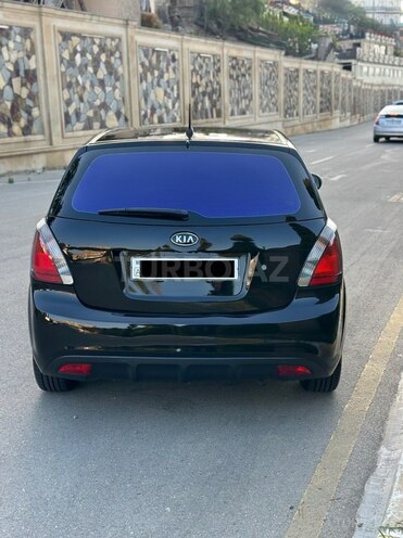Kia Rio-4