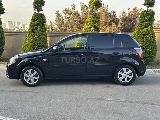 Kia Rio-2