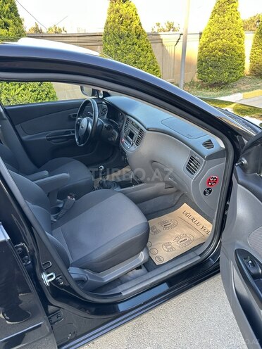 Kia Rio-11