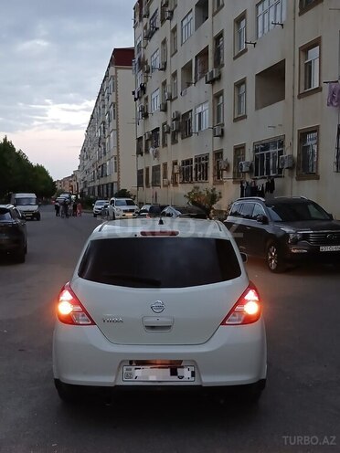 Nissan Tiida-2