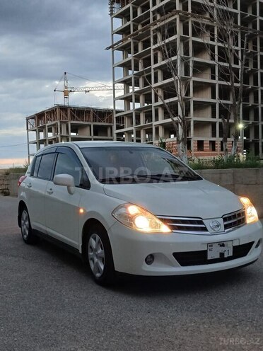 Nissan Tiida-3