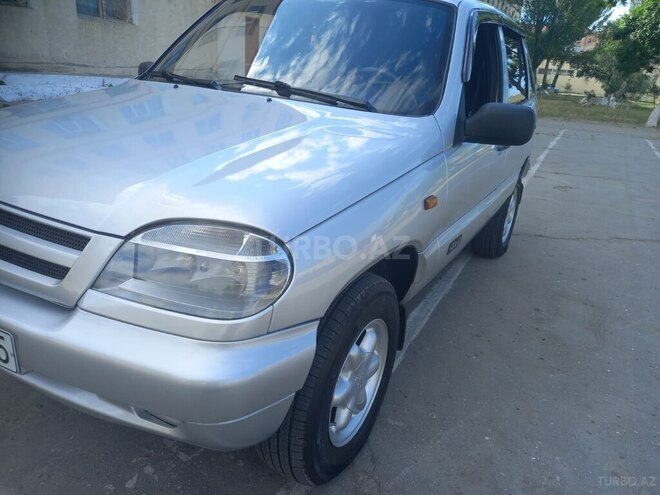 Chevrolet Niva-7