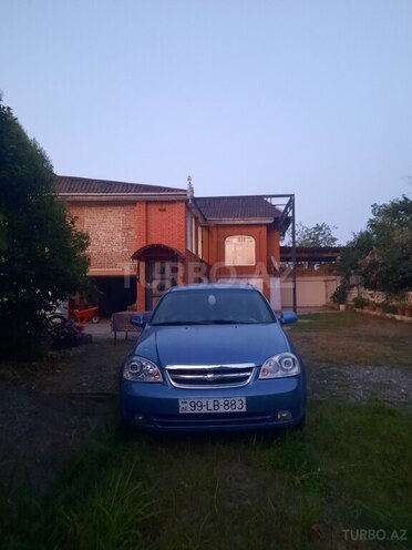 Chevrolet Lacetti-1