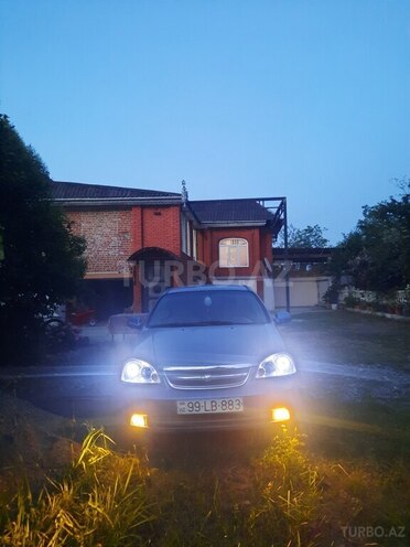 Chevrolet Lacetti-7