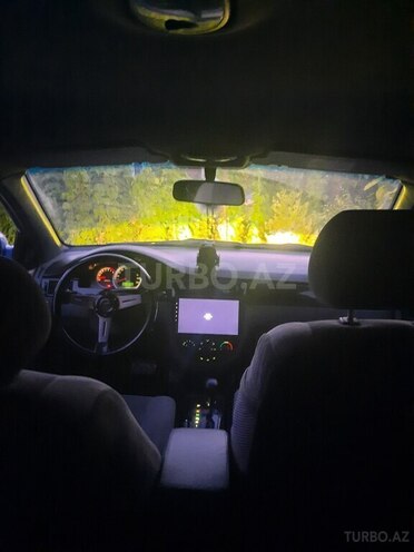 Chevrolet Lacetti-9