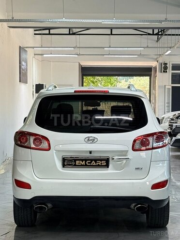 Hyundai Santa Fe-11