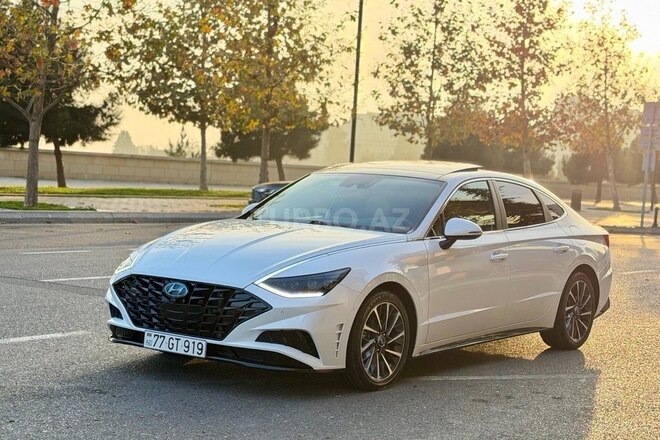 Hyundai Sonata-2