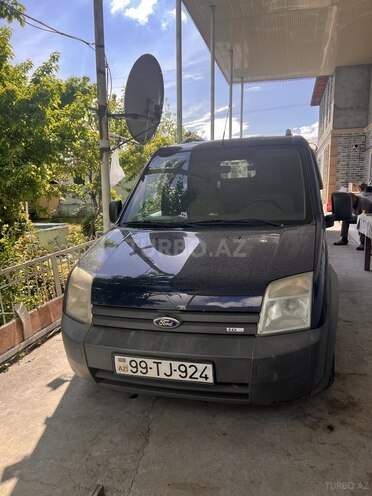 Ford Tourneo Connect-1