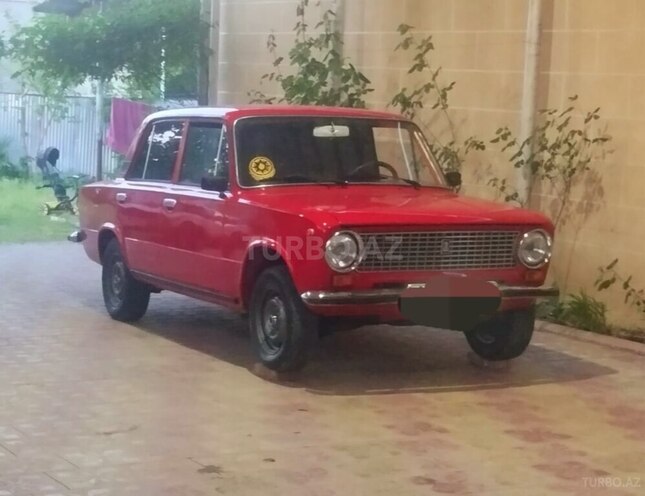 LADA (VAZ) 21011-1