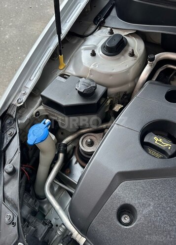 Kia Rio-13