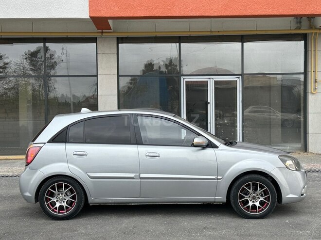 Kia Rio-6