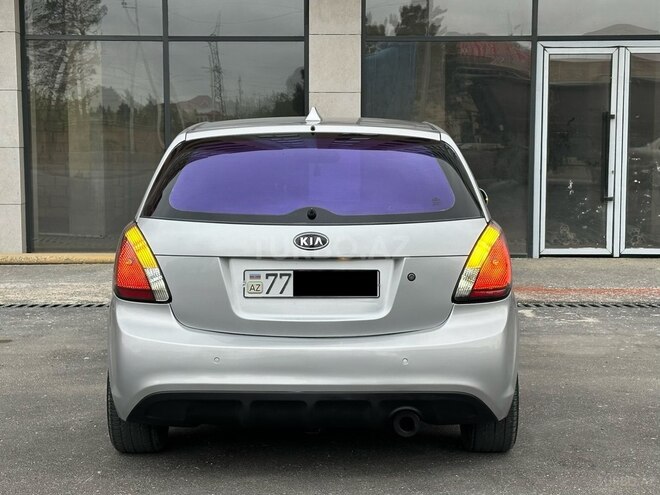 Kia Rio-7