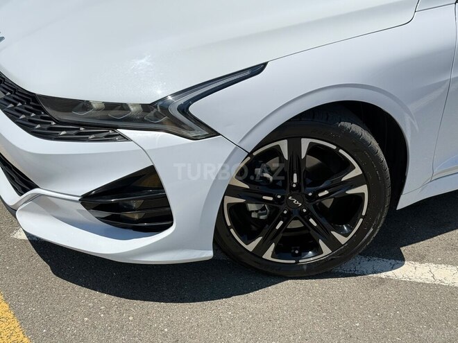 Kia K5-10