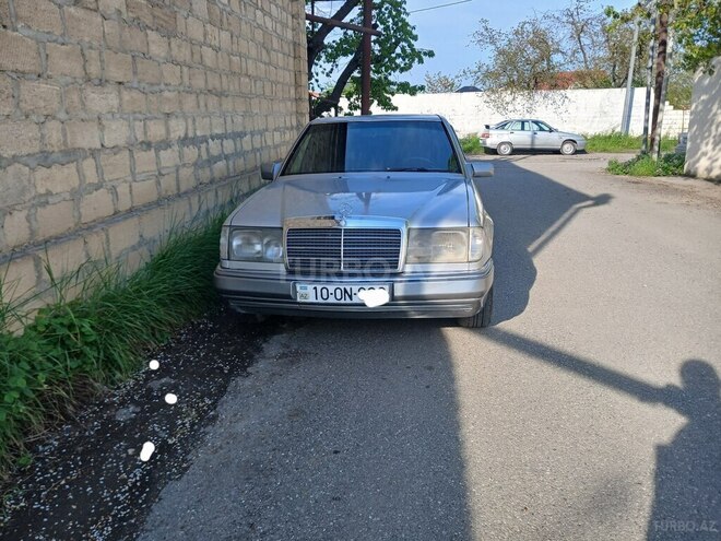 Mercedes 200 E-3