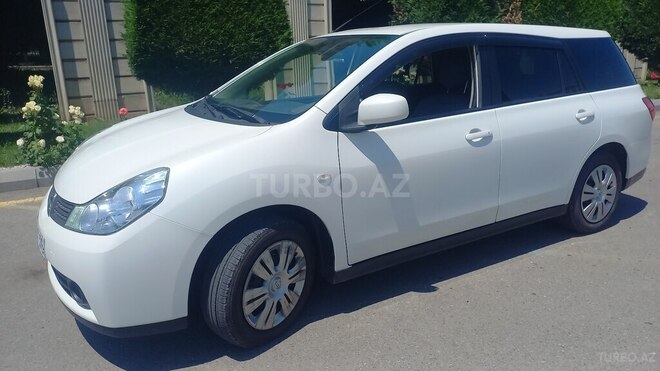 Nissan Wingroad-4
