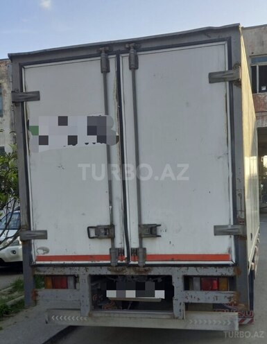 Isuzu NPR 75 L-4