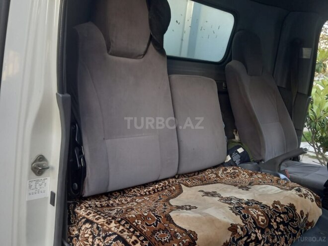 Isuzu NPR 75 L-5