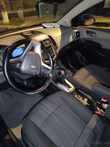 Chevrolet Aveo-7
