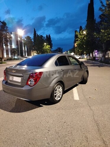 Chevrolet Aveo-4
