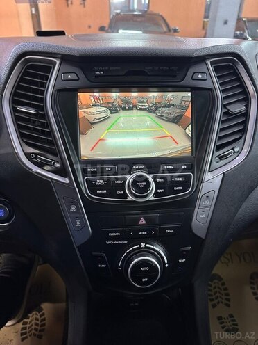 Hyundai Santa Fe-12